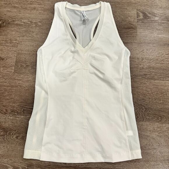 Athleta Legend Tank‎ Womens Small Cream White Racerback Athletic Allyson Fenix - Picture 1 of 7